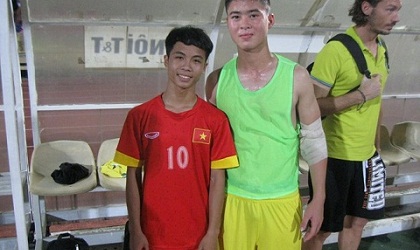 Xuất hiện bản sao của Công Phượng trên sân tập U19 Việt Nam